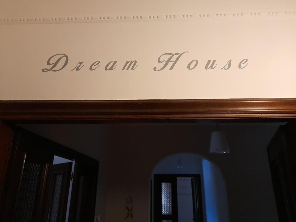 Апартаменти Dreamhouse Л'Аквіла Екстер'єр фото